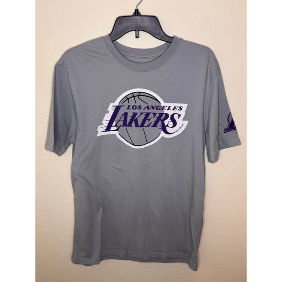NBA LA Lakers Lebron James Men’s Gray short sleeve Crew Neck T-Shirt size Large - Picture 2 of 8
